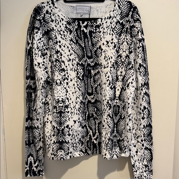 Apparalel Tops - Apparalel knit top